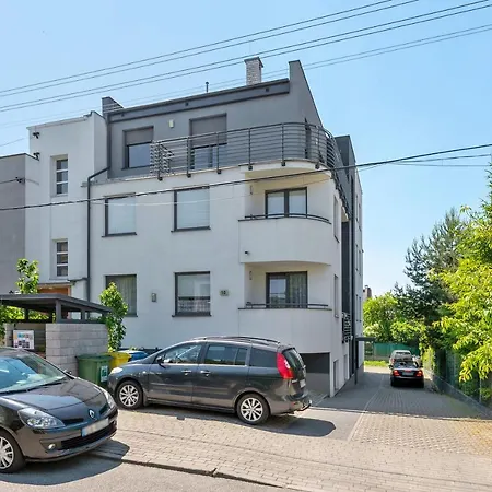 Ms Hill I Apartament